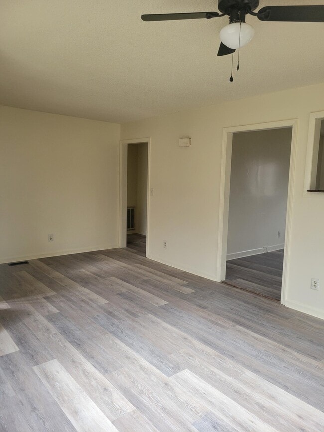 Foto del edificio - 71 Fox Den Ln