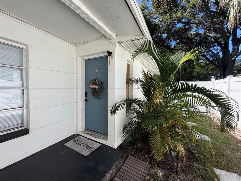 Foto principal - 15219 Westminister Ave