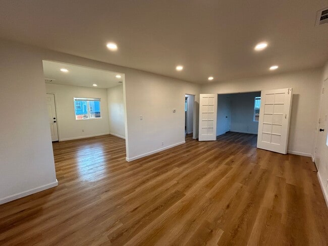 Foto del edificio - 6 W 23rd St