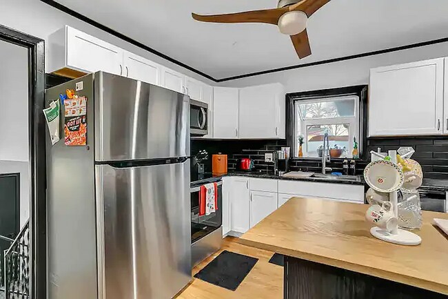 Foto del edificio - 9104 W 69th Terrace