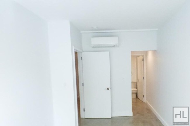 Foto del edificio - 337 Degraw St