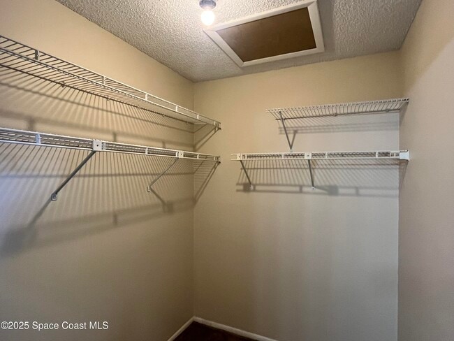 Building Photo - 1186 Lamplighter Dr NW