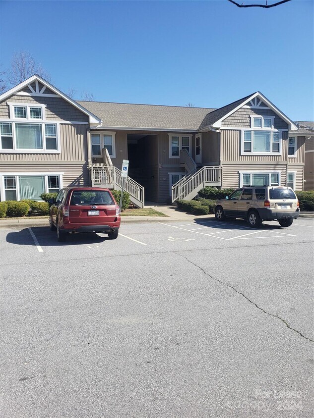 Foto principal - 117 Morningside Ln