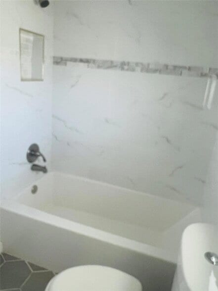 Foto del edificio - 8220 Sunrise Lakes Blvd