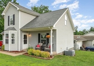 Building Photo - 1077 Gunpoint Dr