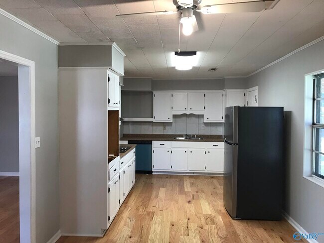 Foto del edificio - 2944 Lynnwood Cir SW