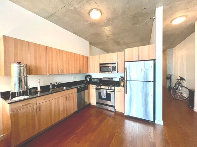 Foto del edificio - 235 W Van Buren St