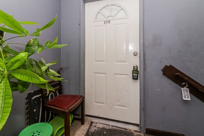 Building Photo - 3115 Falk Ct