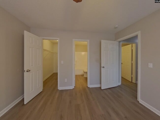 Building Photo - 305 Trowbridge Rd