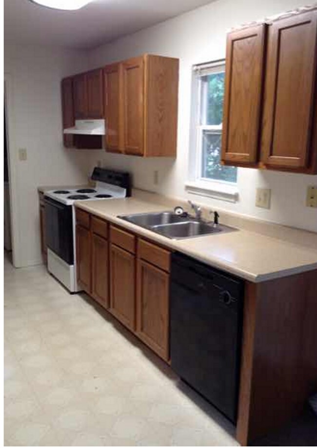 Foto del edificio - 320 W 17th St