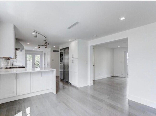 Foto del edificio - 833 Ardmore Rd
