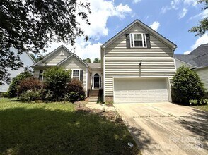 Building Photo - 9535 Numenore Dr