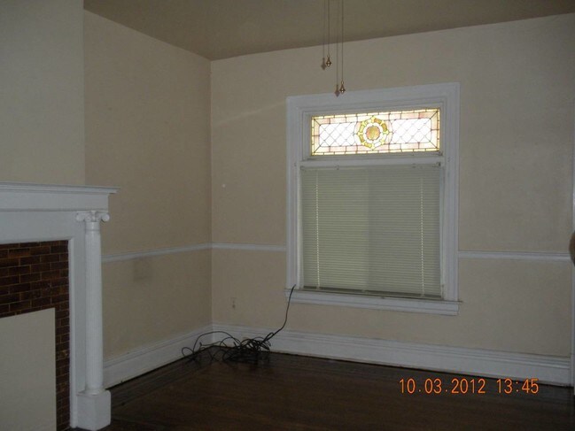 Building Photo - 5440 Baywood St