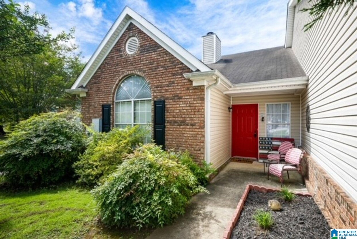 Primary Photo - 1504 Hillsboro Ln