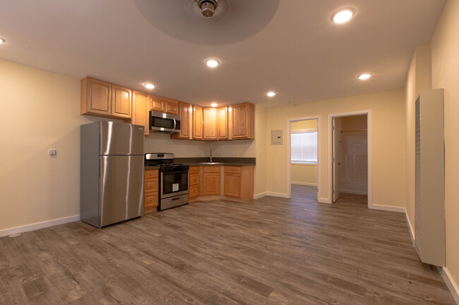Building Photo - 5023 Cavanagh Rd