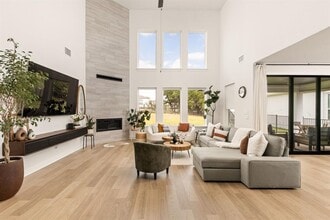 Building Photo - 2132 Cavara Cv