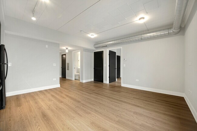 Foto del edificio - 941 W Belmont Ave