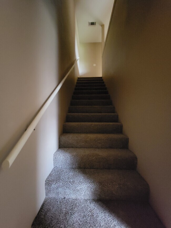 Foto del edificio - Fair St Apartments - Premier Data Works LLC