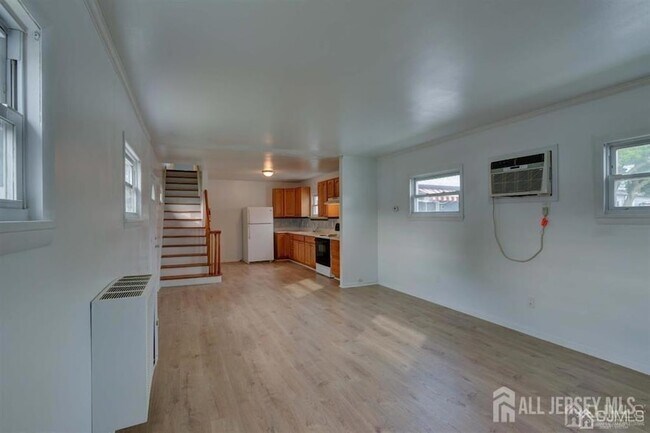 Foto del edificio - 115 Pulaski Ave