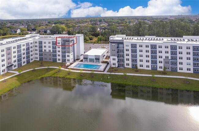 Foto del edificio - 5579 Millenia Park Blvd