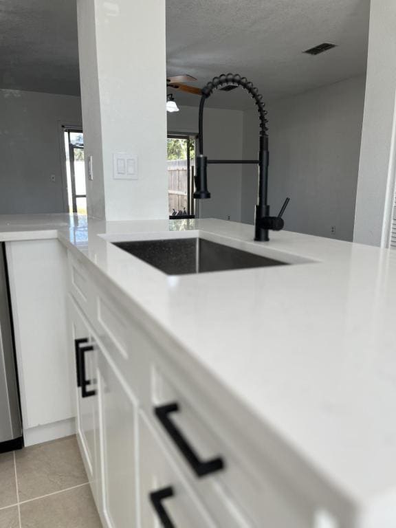 Building Photo - 7617 Tamarind Ave