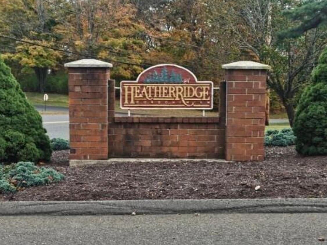 Primary Photo - 70 Heather Ridge
