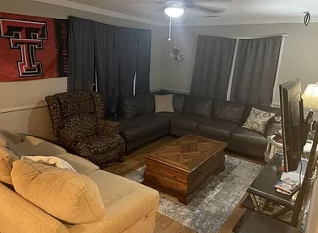 Foto del edificio - 4  Bedroom