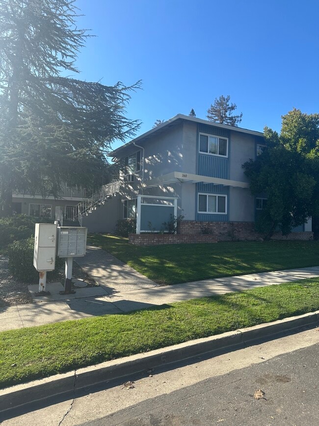 Building Photo - Villa Terrace Apartments