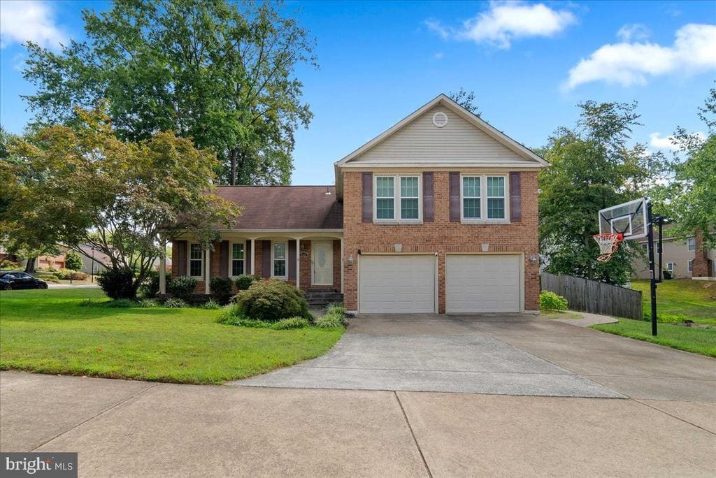 Foto principal - 9303 Macswain Pl