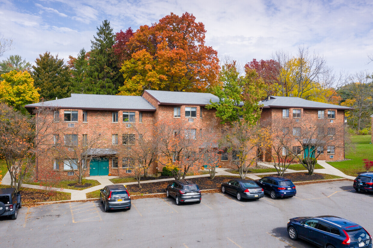 Foto principal - Westview Terrace Apartments