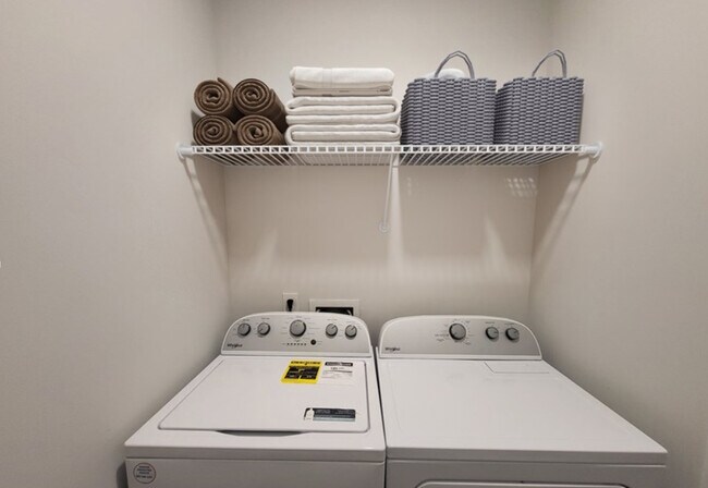 Foto del edificio - Hickory Grove Apartments