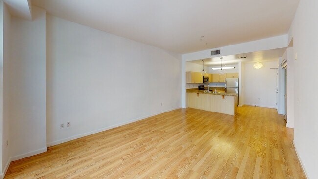 Foto del edificio - 1 + 1 Stylish Condo in Prime DTLA Location...