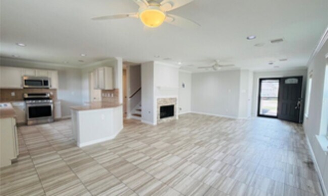 Building Photo - 18122 Rexine Ln