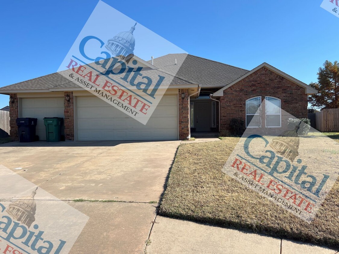 Primary Photo - Beautiful 4 bedroom