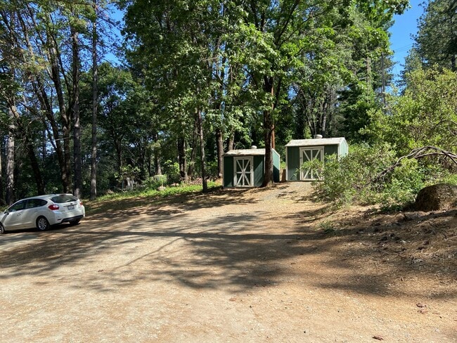 Building Photo - 14720 Lynshar Rd