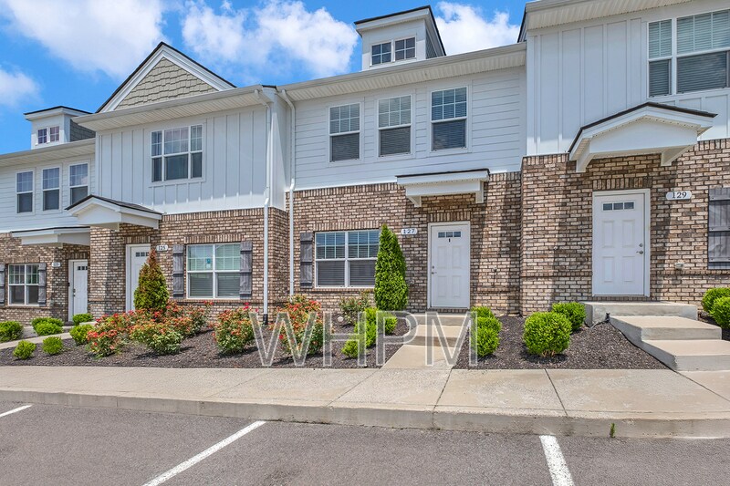 Foto principal - 127 Dry Creek Commons Dr