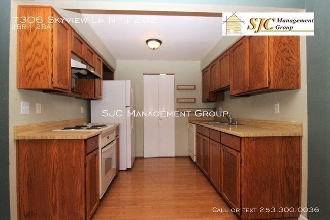 Building Photo - 7306 Skyview Ln N