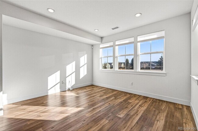 Foto del edificio - 10270 Milwaukee Cir