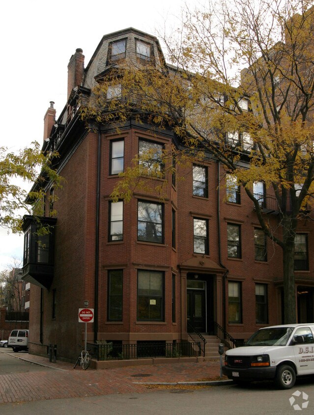 Foto del edificio - 321 Dartmouth St