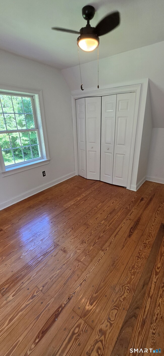 Building Photo - 19 Moodus Leesville Rd