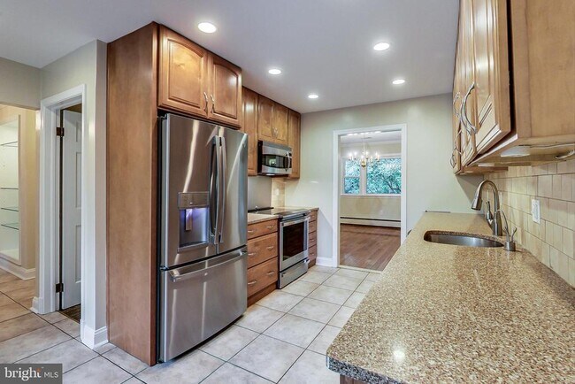 Building Photo - 14904 Claude Ln