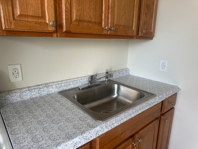 Foto del edificio - 895 Main St