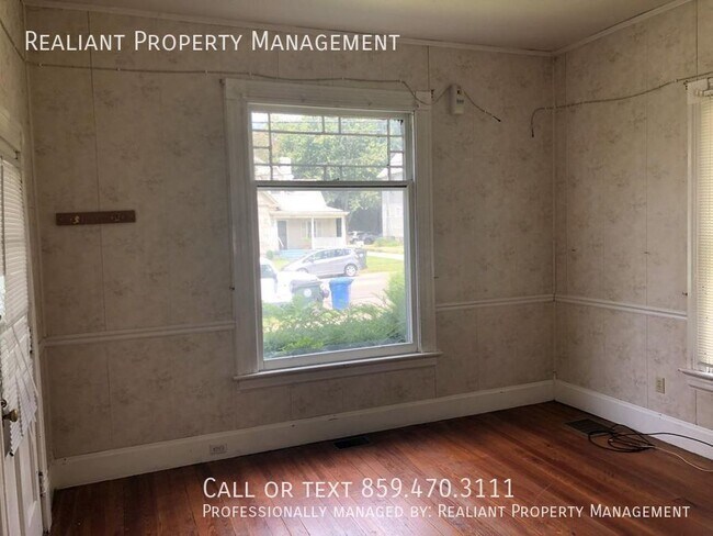 Foto del edificio - 360 Woodland Ave