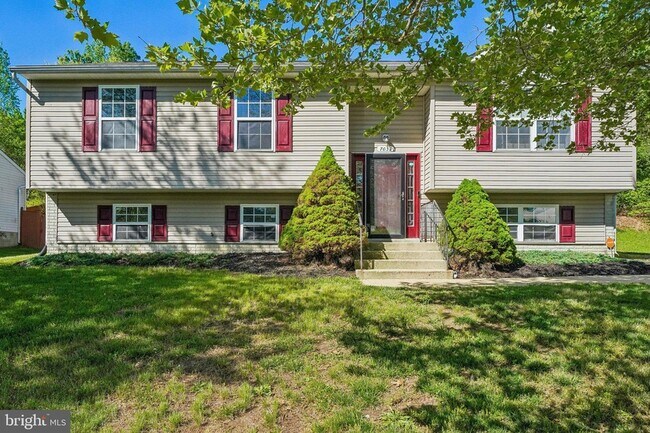 Foto del edificio - 7039 Heather Dr