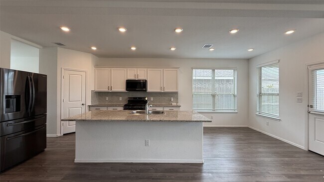 Foto del edificio - 9323 Darby Knoll Wy