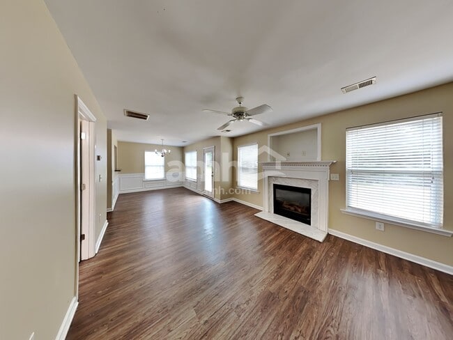 Building Photo - 24 Darbys Run Way