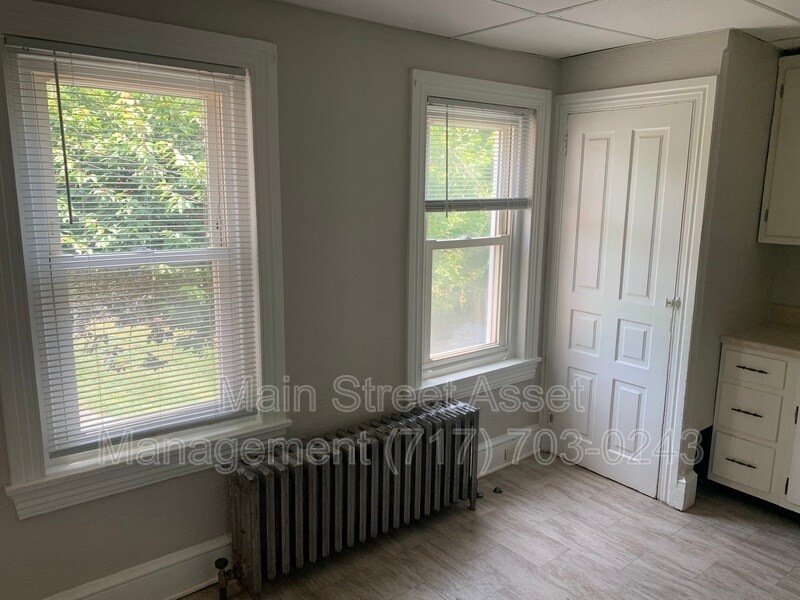 658 Walnut St Unit 2, Pottstown, PA 19464 Condo for Rent in Pottstown