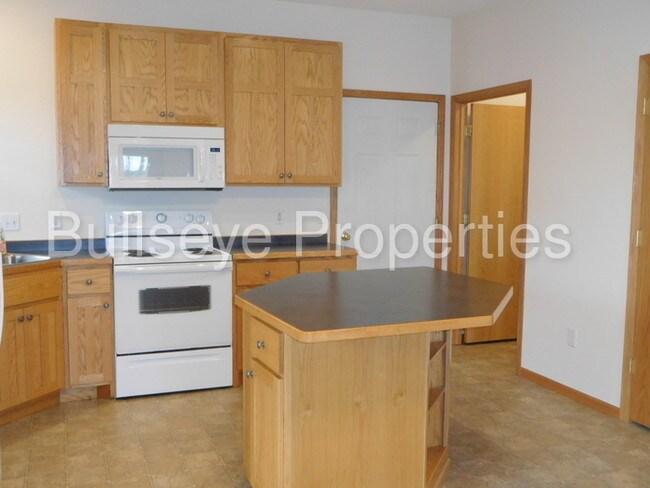 Foto del edificio - 11727 Spruce Dr