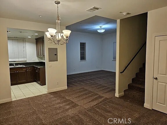 Foto del edificio - 16731 E Main St