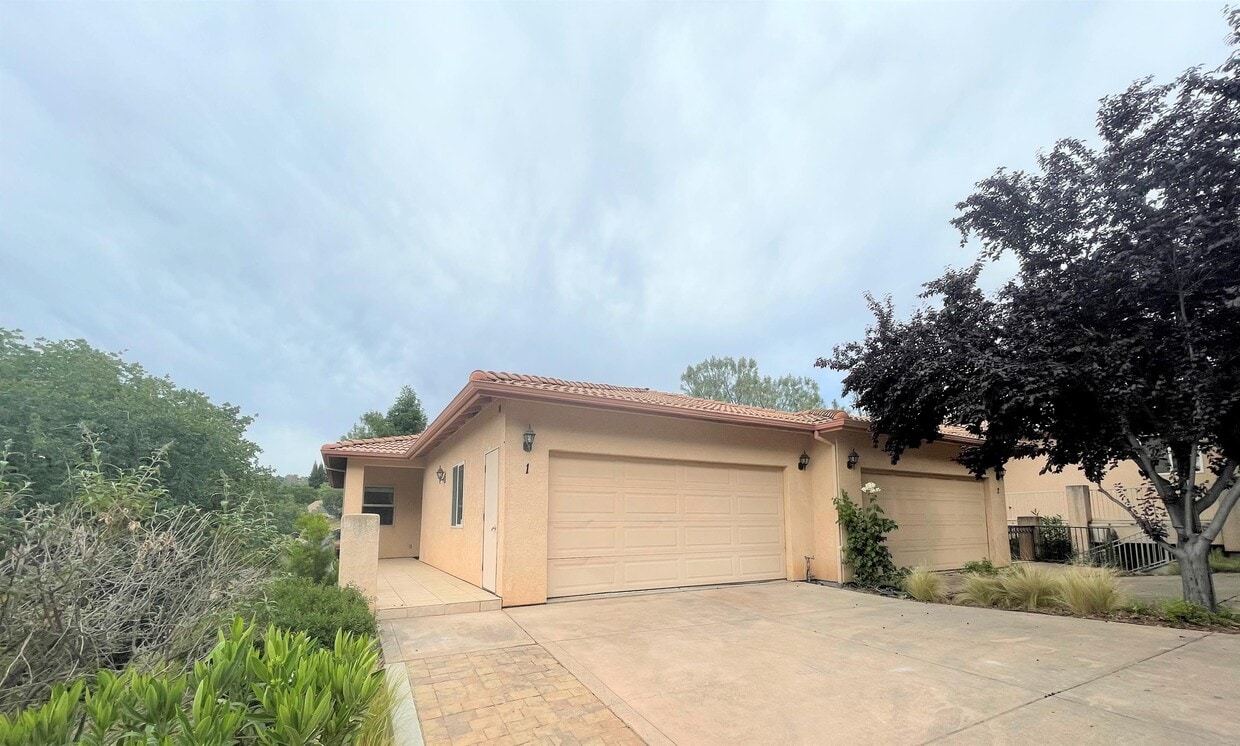 1 Hidden Brooke Way, Chico, CA 95928 House Rental in Chico, CA